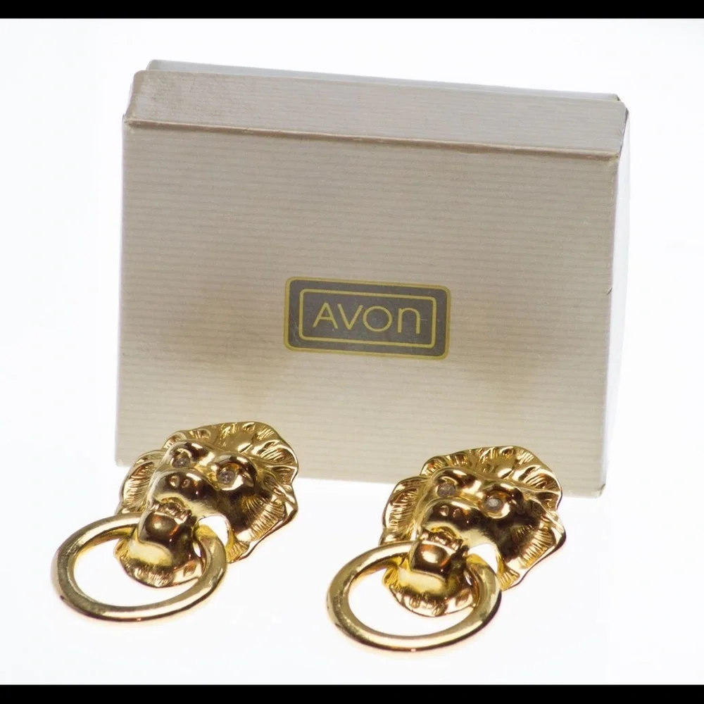 โจ VINTAGE KJL Lion's Head Doorknocker Earrings ๐ - Picture 6 of 16